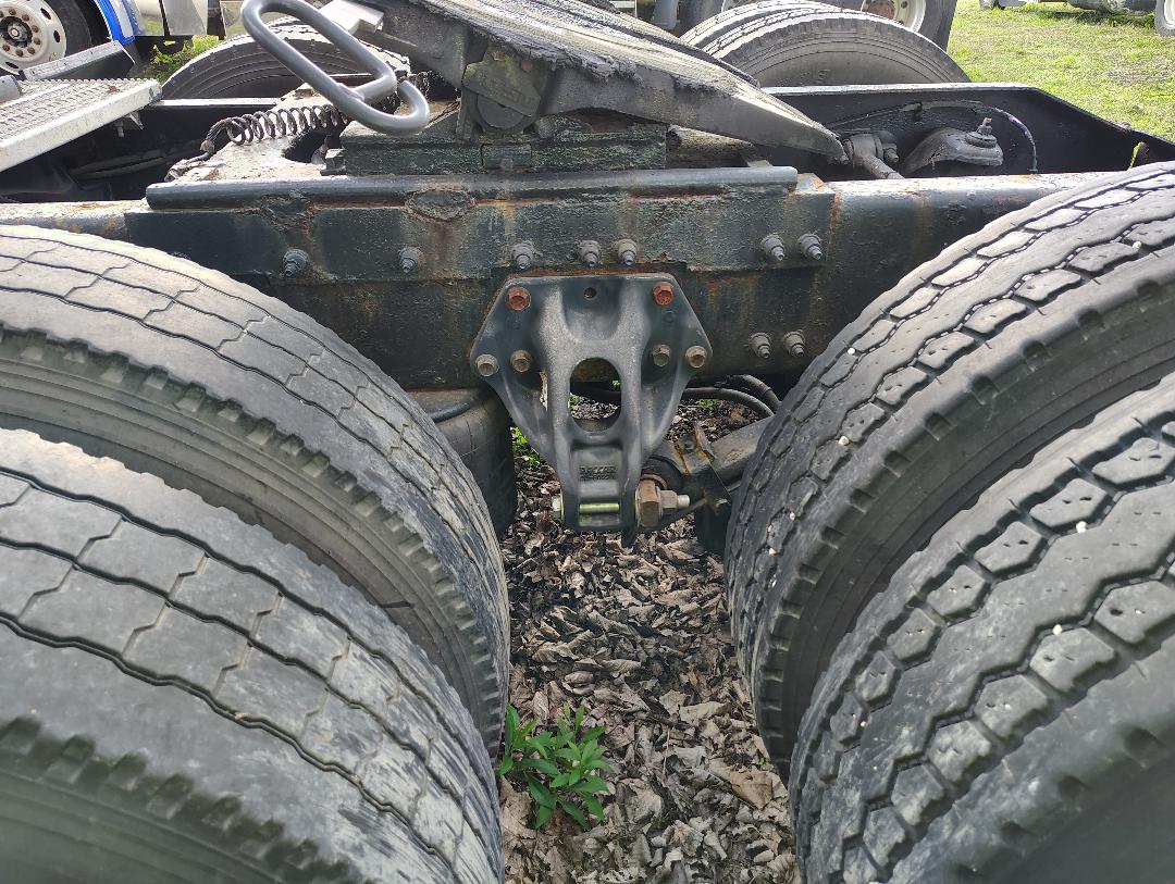 2008 PETERBILT 386 - Image 11